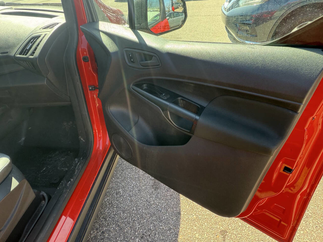 Used 2017 Ford Transit Connect XL image 8