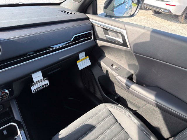 New 2026 Mitsubishi Outlander LE FWD image 21