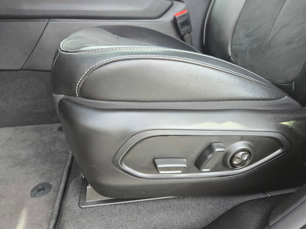 Used 2024 Jeep Grand Cherokee L Laredo image 27