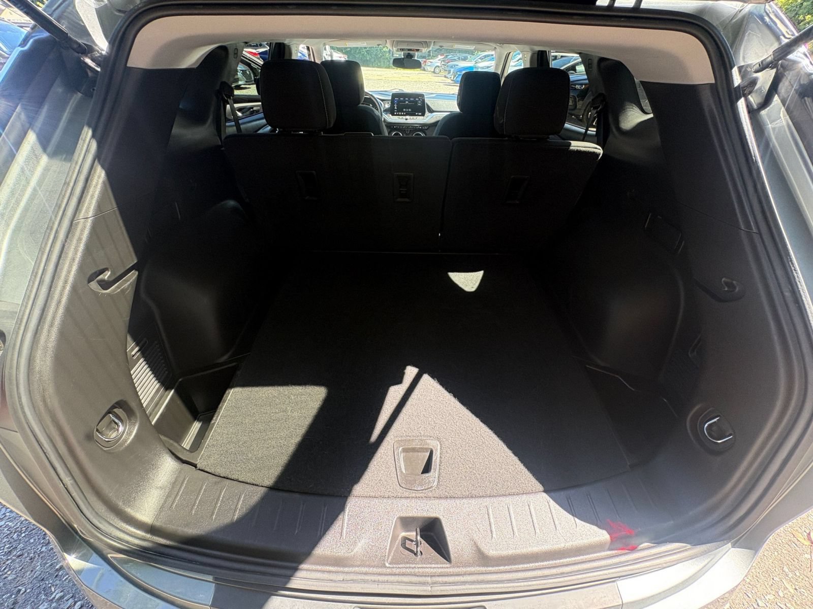 Used 2025 Chevrolet Blazer LT FWD image 28