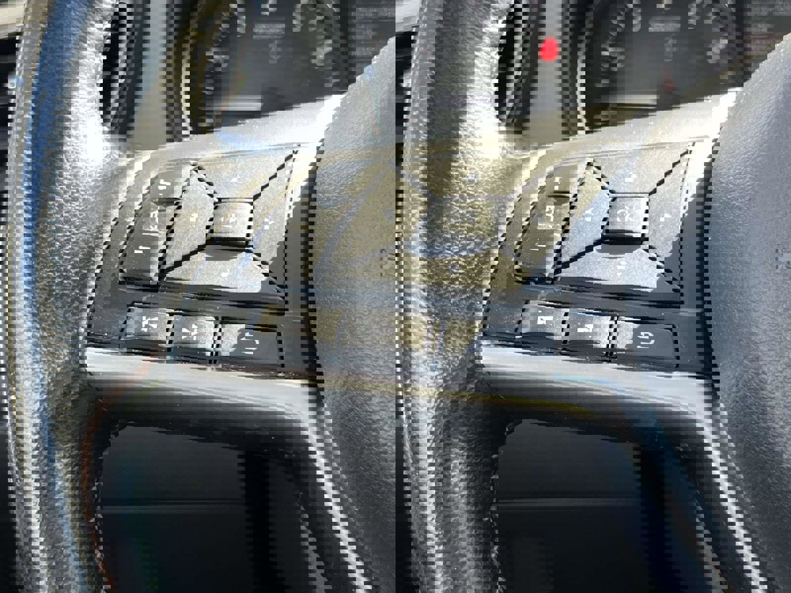 Used 2022 Nissan Rogue Sport SL w/ Premium Package image 22