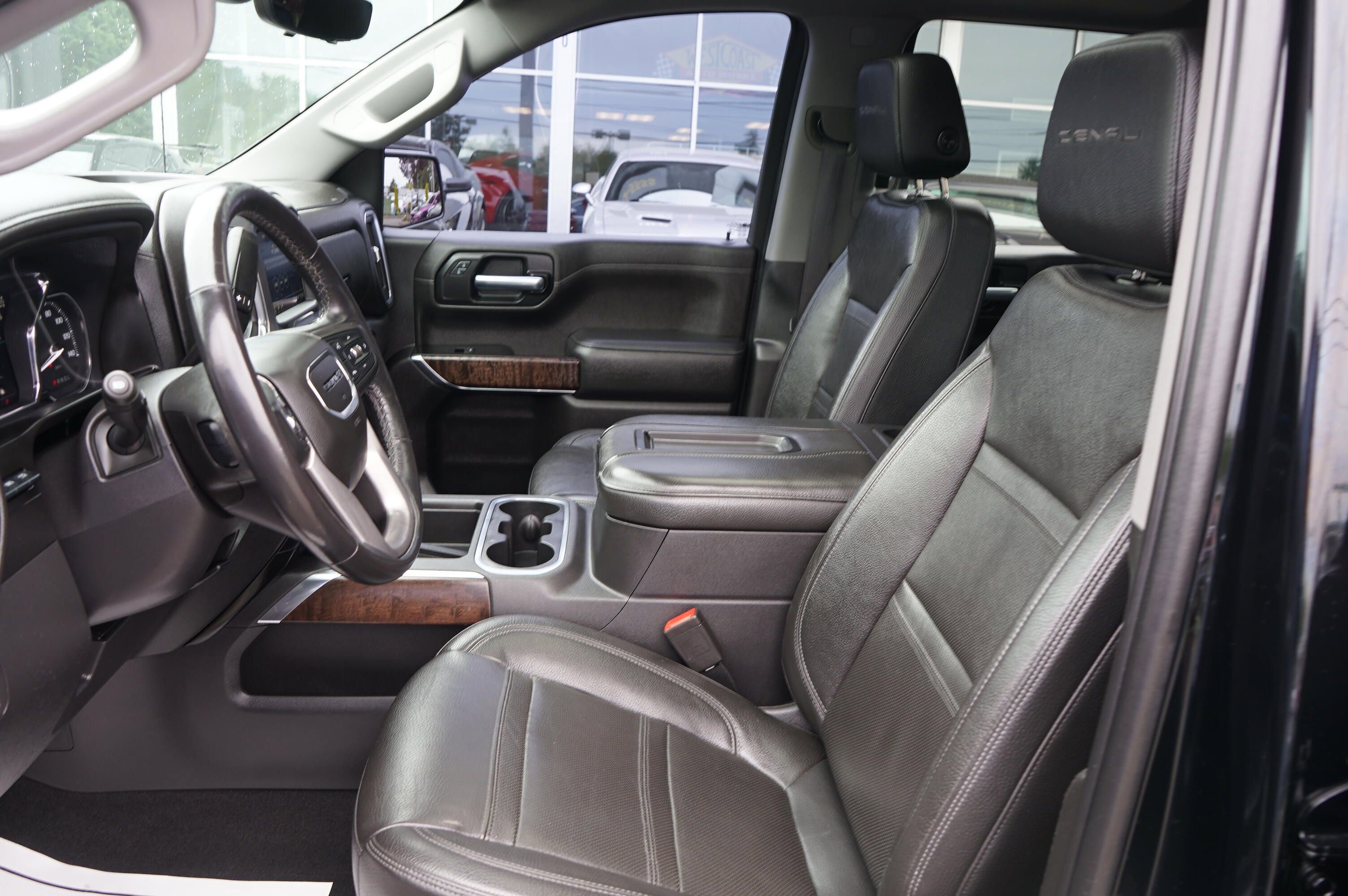Used 2020 GMC Sierra 1500 Denali w/ Denali Premium Package AWD/4WD image 13
