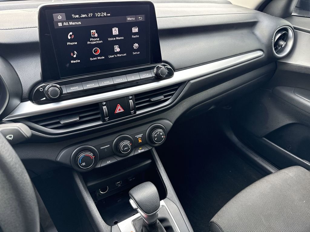 Used 2022 Kia Forte LXS image 19