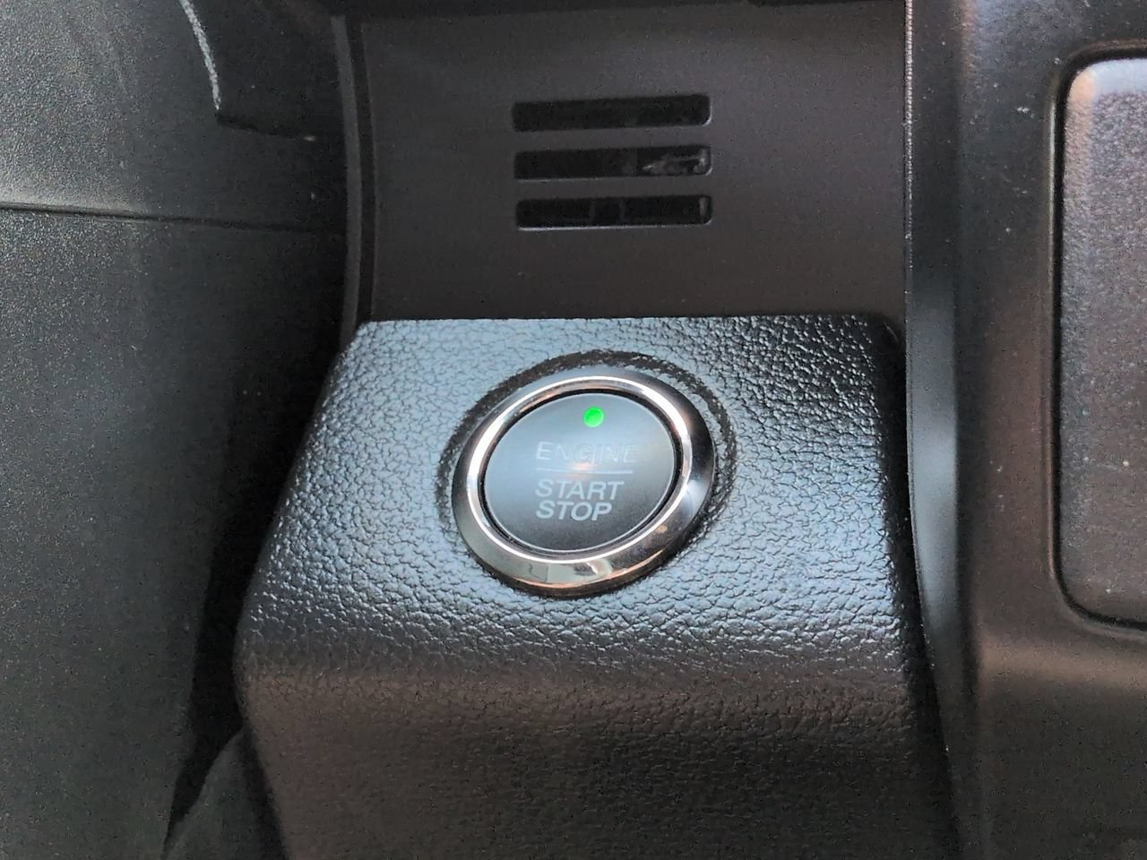 Used 2021 Ford Expedition XL AWD/4WD image 26