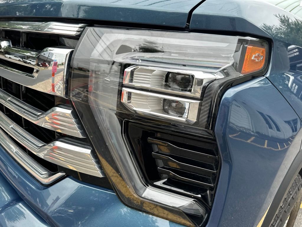 Used 2024 Chevrolet Silverado 2500 High Country w/ Technology Package AWD/4WD image 27