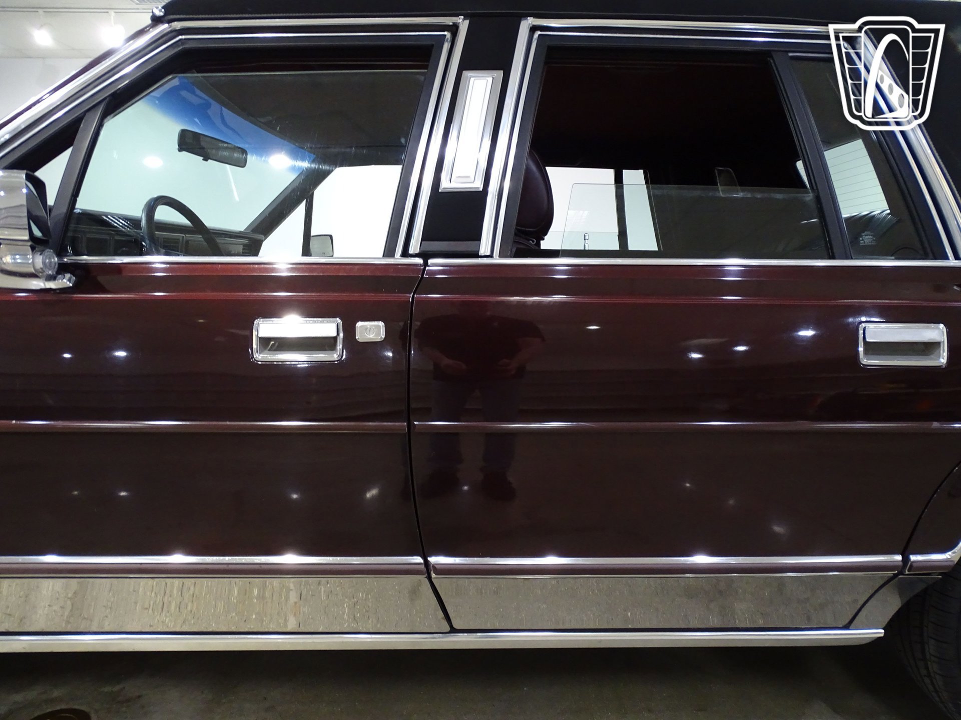 Used 1988 Lincoln Town Car RWD image 30