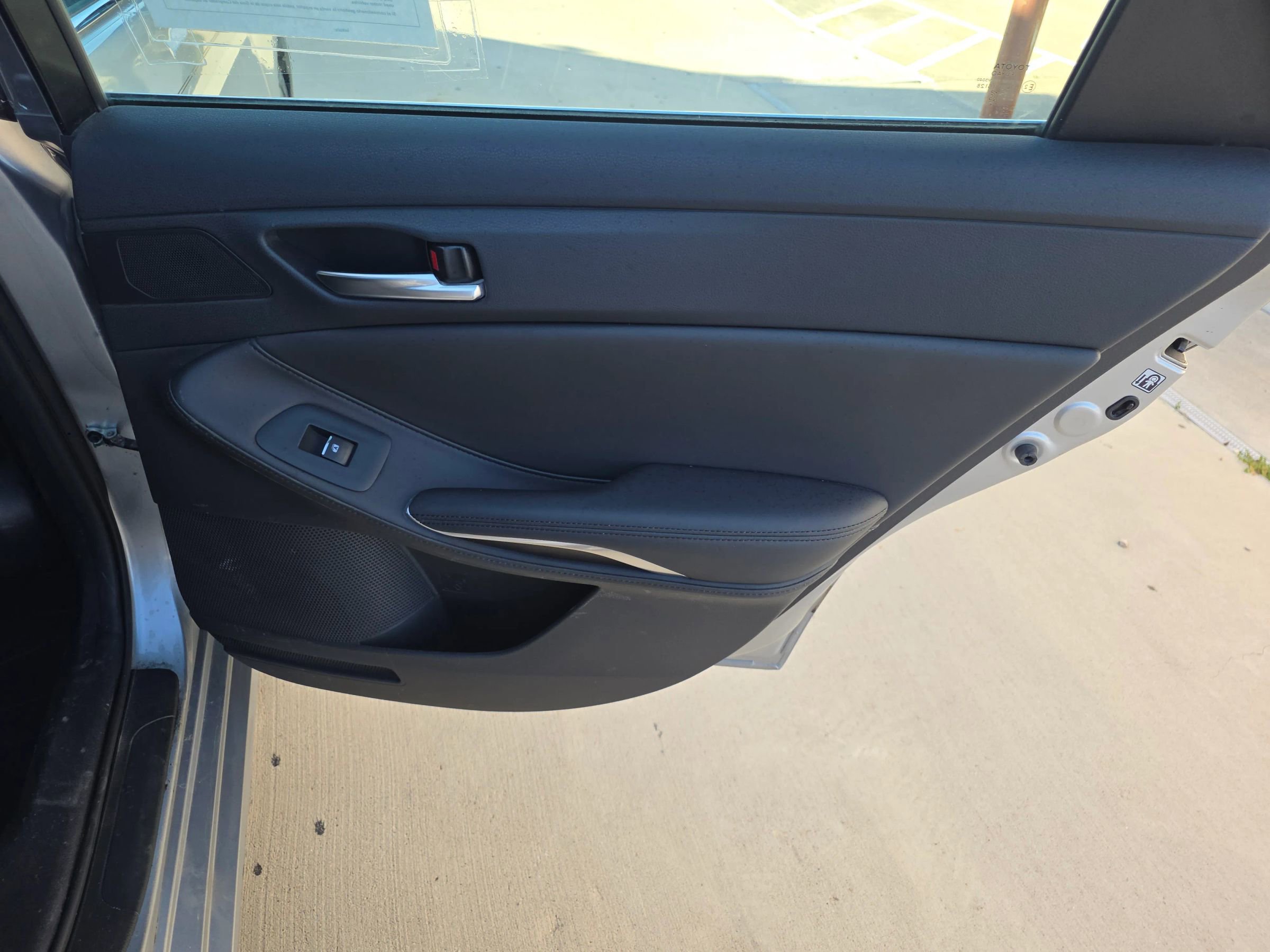 Used 2019 Toyota Avalon XLE w/ Moonroof Package FWD image 28