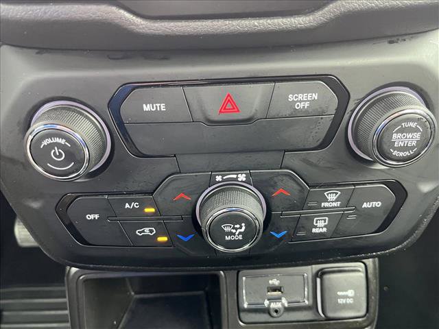 Used 2020 Jeep Renegade Latitude image 15