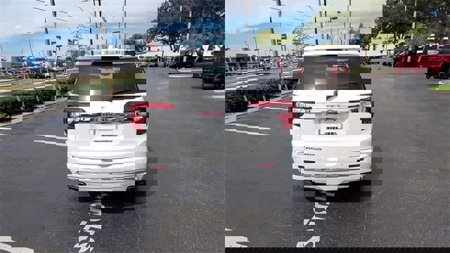 Used 2021 GMC Acadia Denali w/ Denali Technology Package image 41