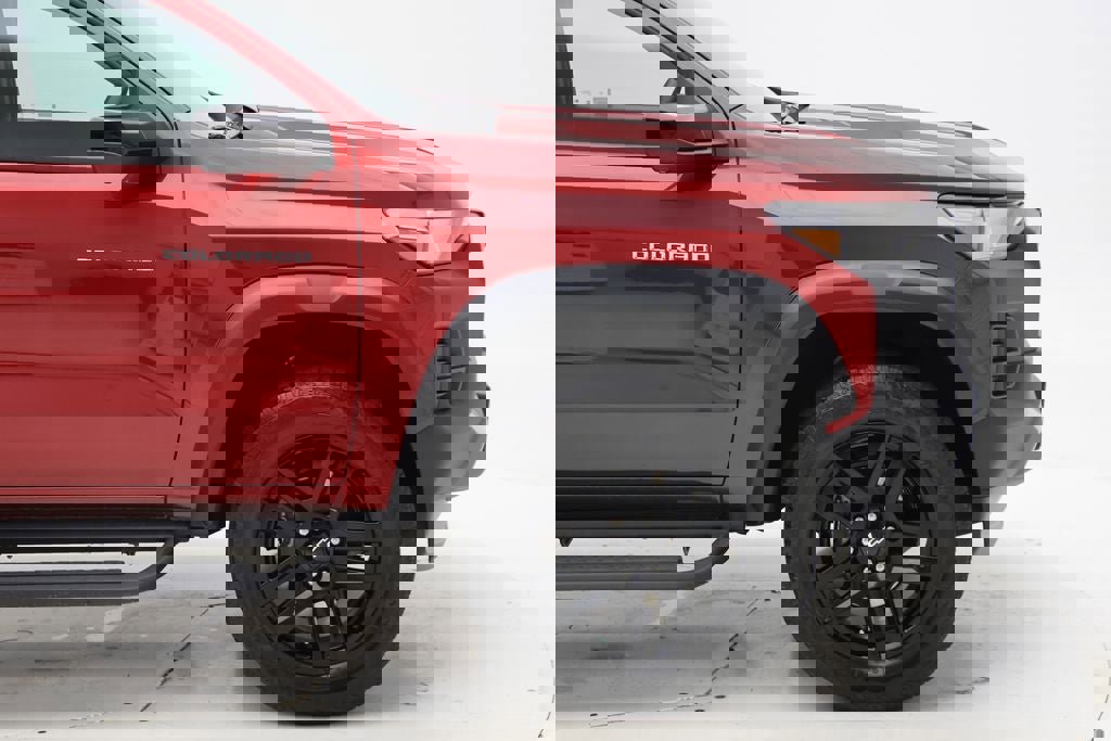 Used 2024 Chevrolet Colorado Trail Boss w/ Technology Package image 4