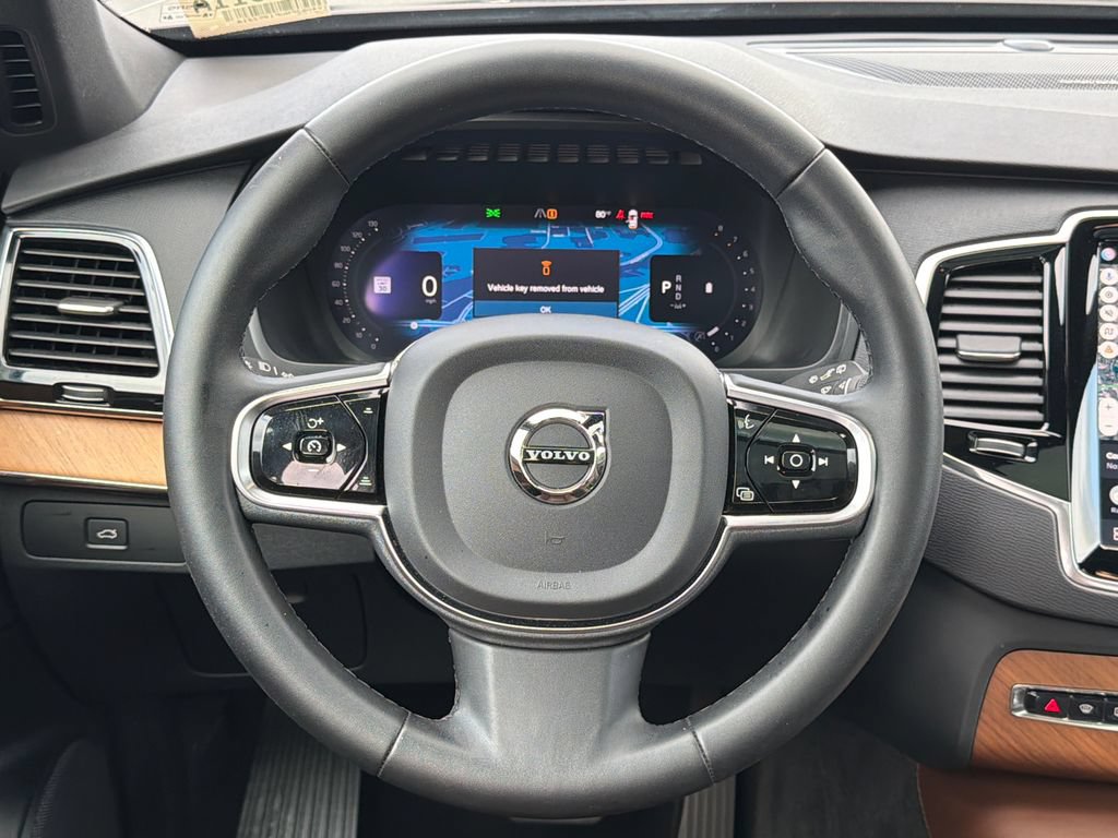 Used 2023 Volvo XC90 B6 Plus AWD/4WD image 24