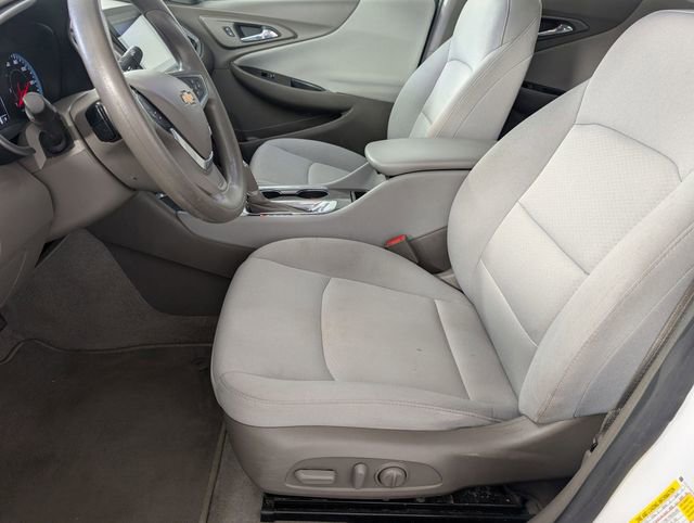Used 2020 Chevrolet Malibu LS w/ Driver Confidence Package II image 12