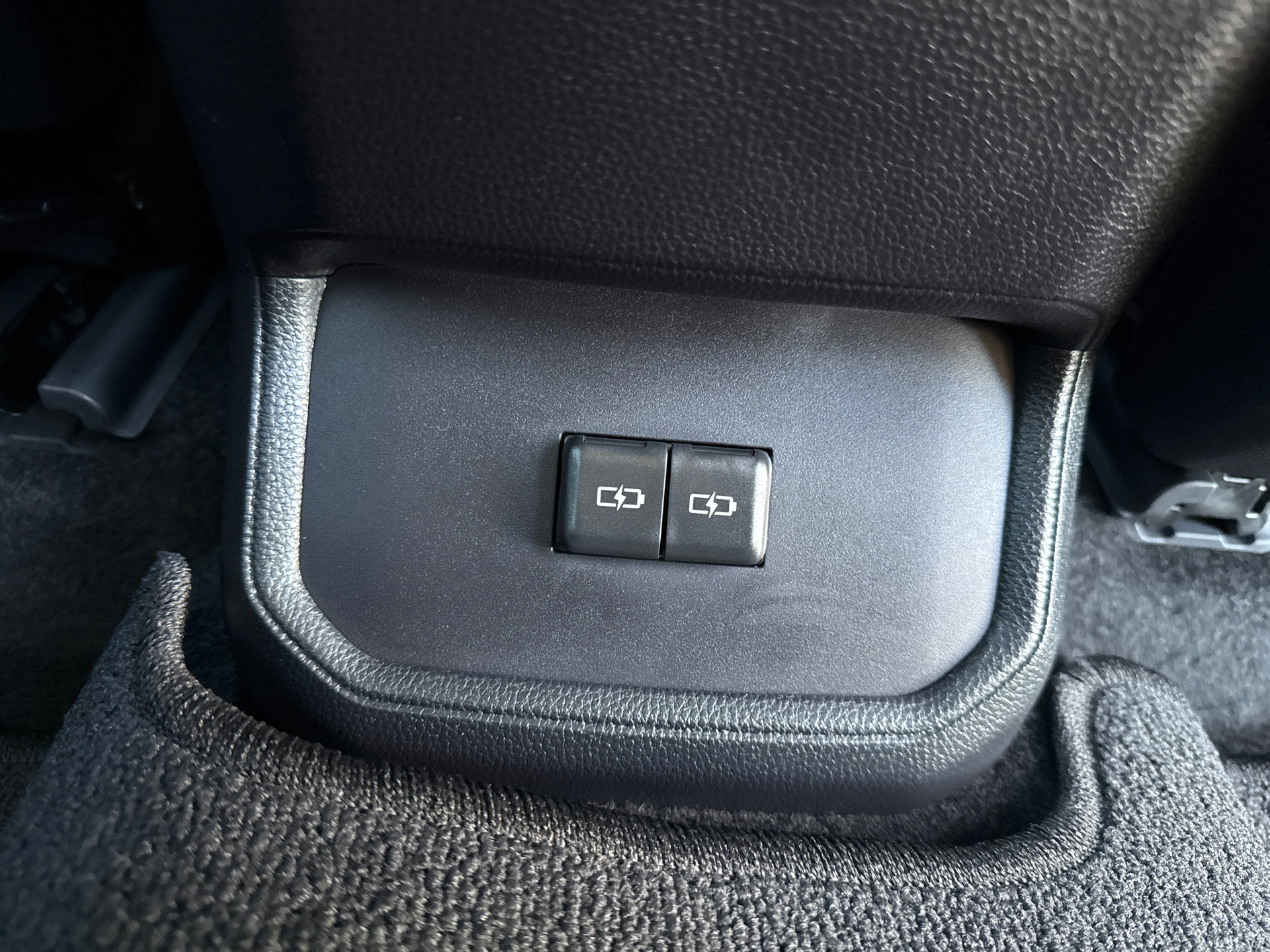 Certified 2025 Toyota Highlander LE image 18