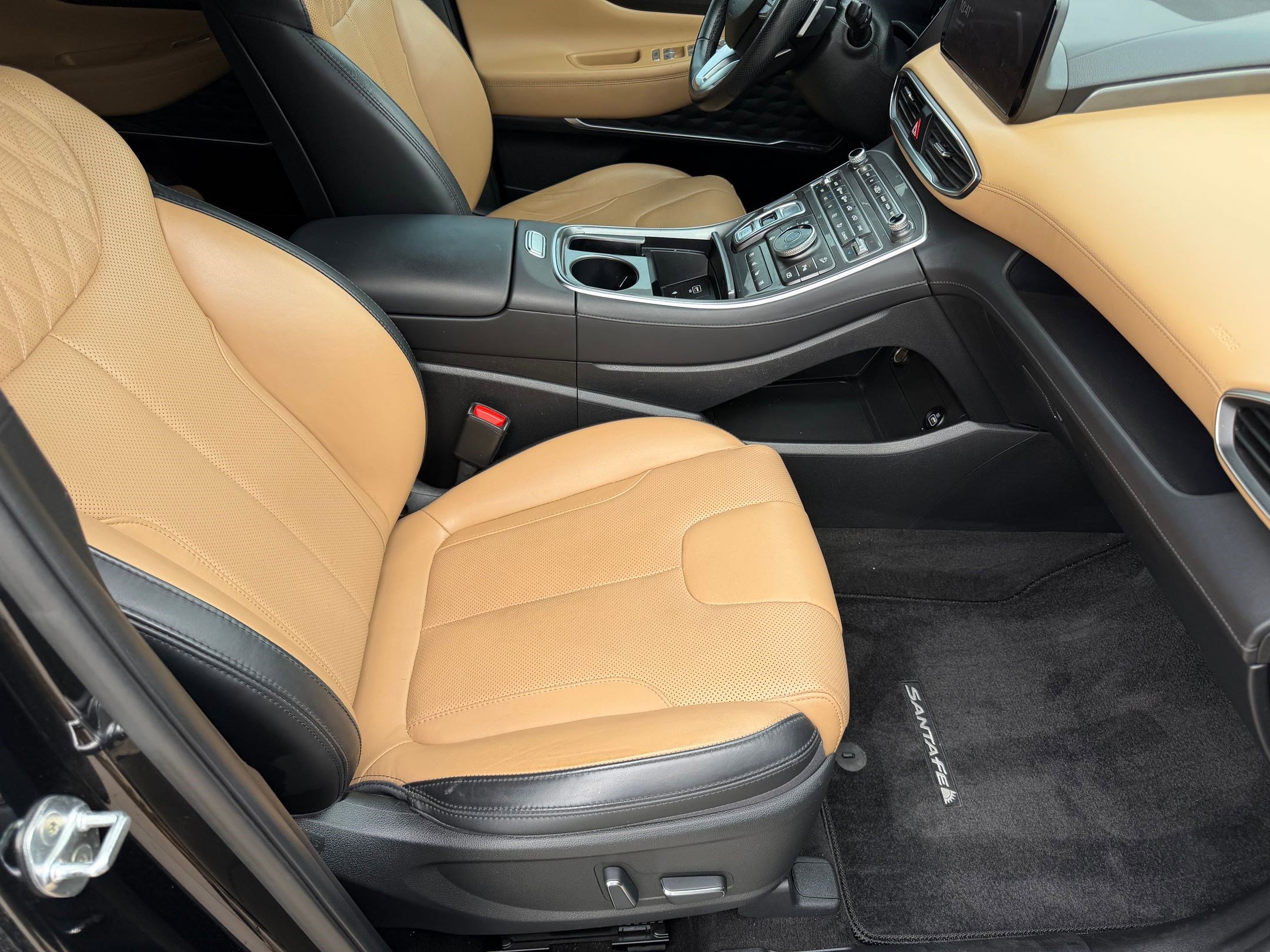 Used 2023 Hyundai Santa Fe Calligraphy image 26