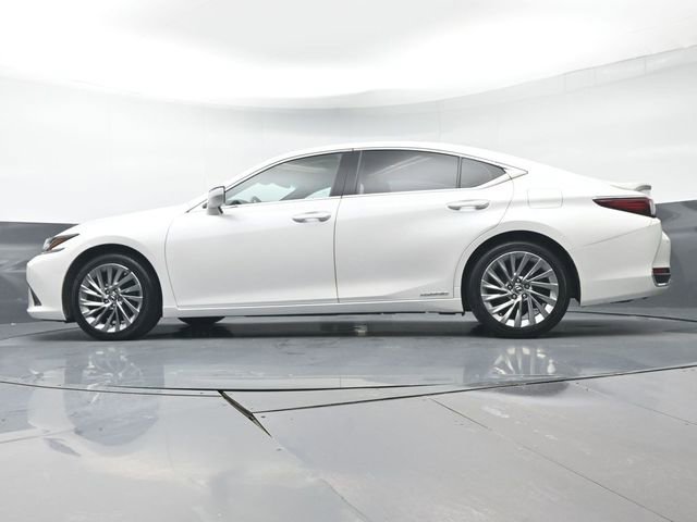 Used 2021 Lexus ES 300h w/ Accessory Package image 37