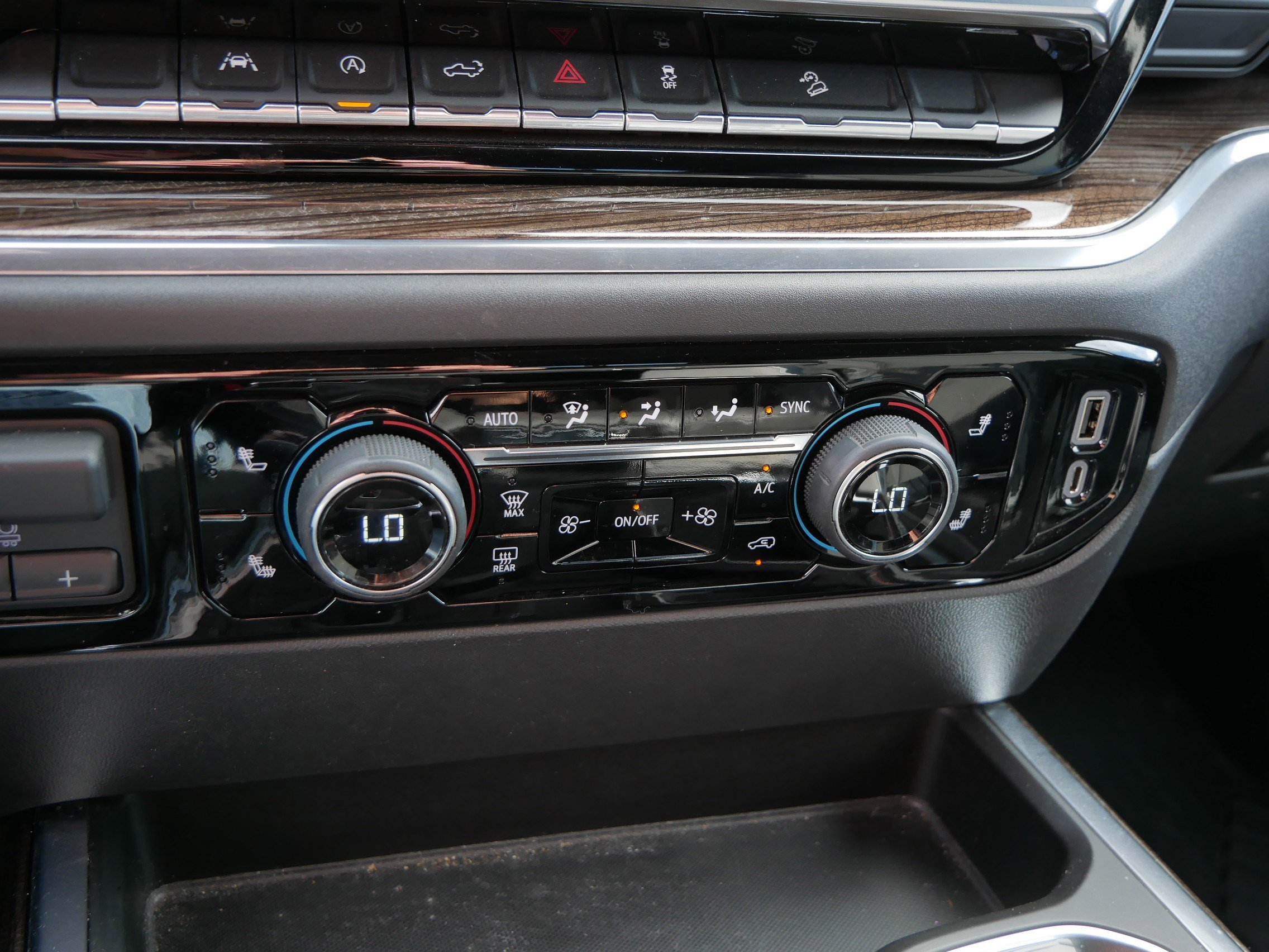 Used 2023 Chevrolet Silverado 1500 LT Trail Boss w/ Convenience Package II image 31