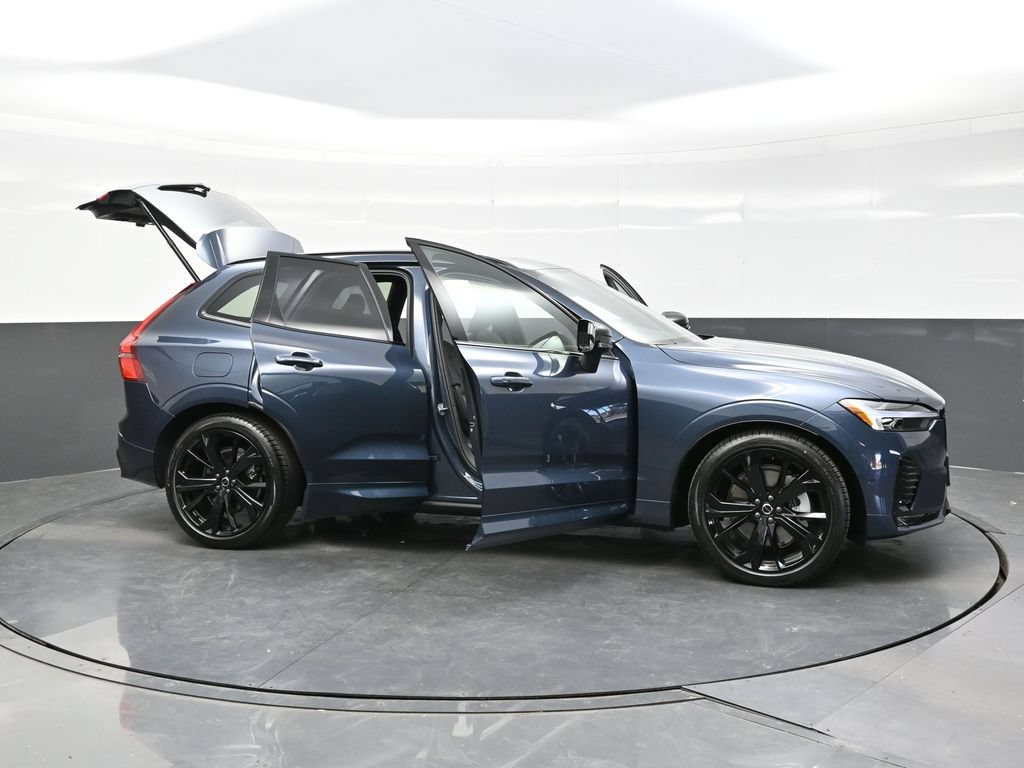 New 2026 Volvo XC60 B5 Ultra w/ Climate Package AWD/4WD image 44