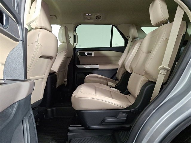 Used 2023 Ford Explorer XLT w/ Equipment Group 202A image 13