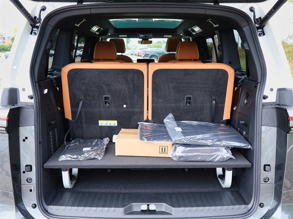 New 2025 Volkswagen ID. Buzz Pro S Plus image 10