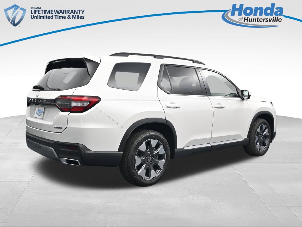 New 2026 Honda Pilot Touring image 9