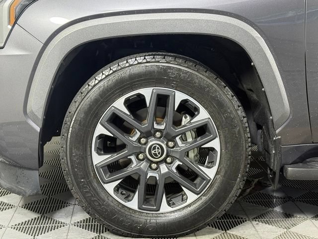 Used 2023 Toyota Sequoia Limited w/ Tow Technology Package AWD/4WD image 13