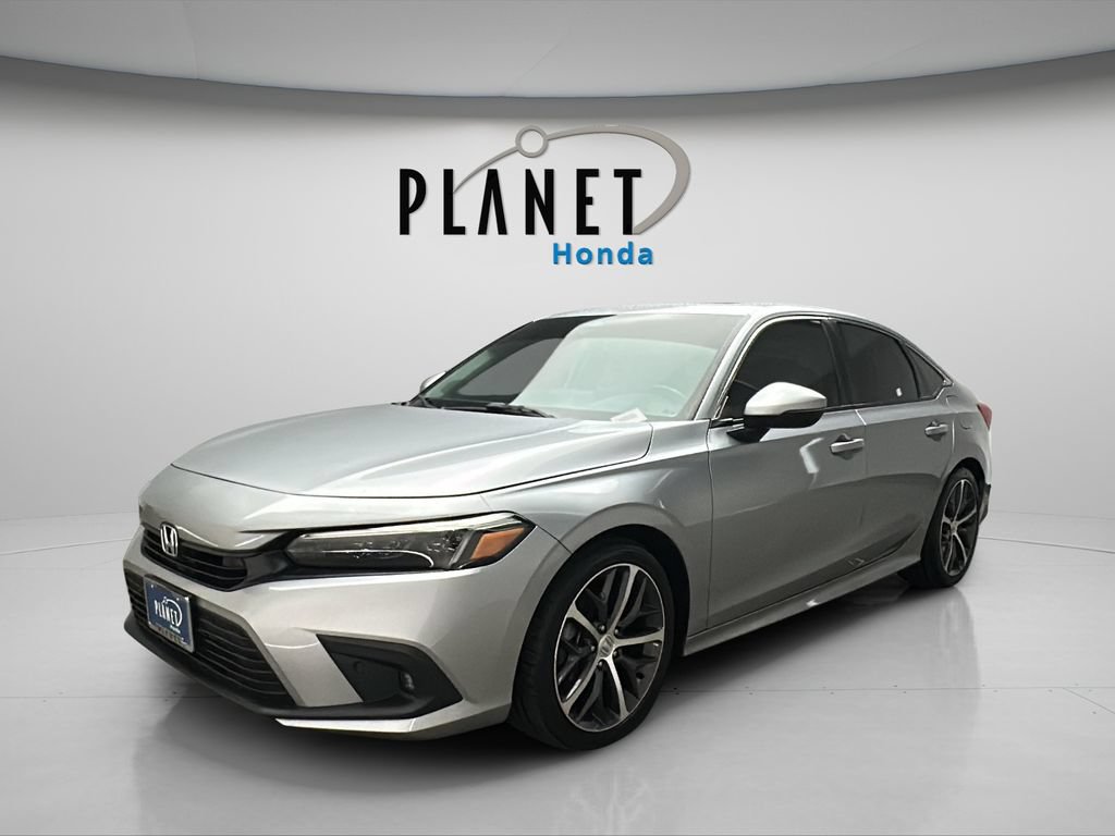 Used 2023 Honda Civic Touring image 3