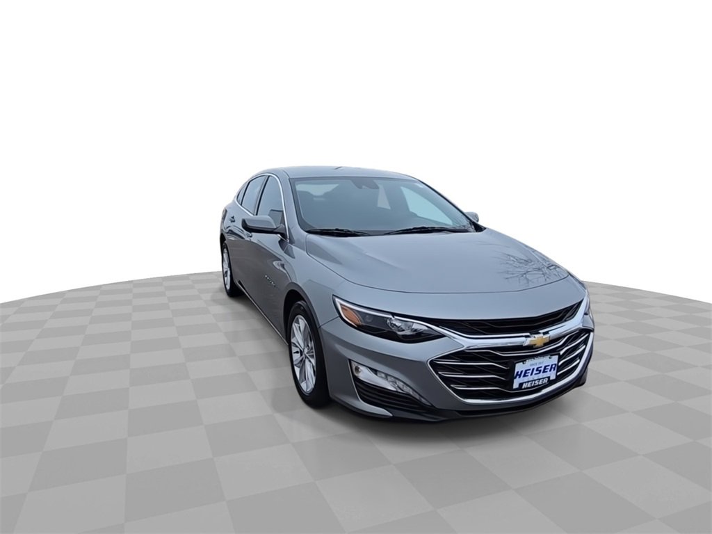 Used 2023 Chevrolet Malibu LT image 2