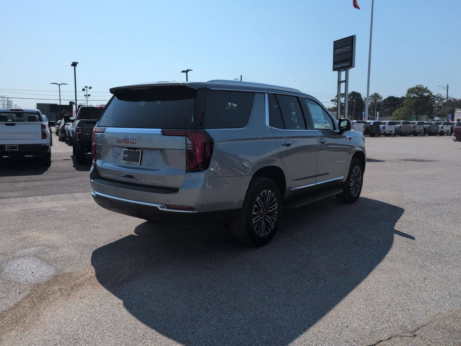 New 2026 GMC Yukon Elevation AWD/4WD image 6