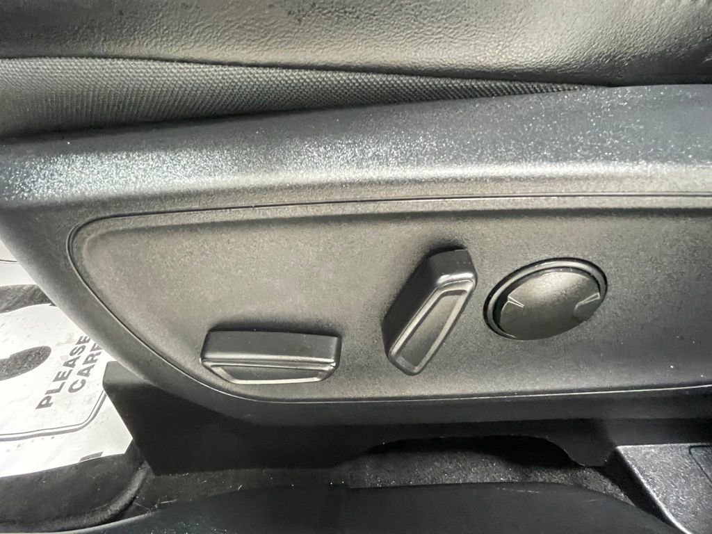 Used 2025 Ford Escape ST-Line AWD/4WD image 16
