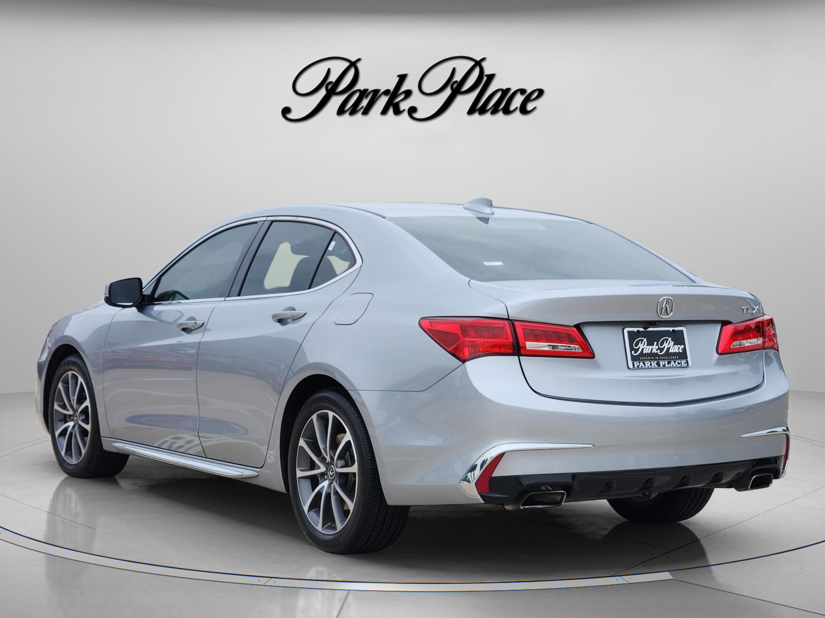 Used 2018 Acura TLX V6 w/ Technology Package image 3
