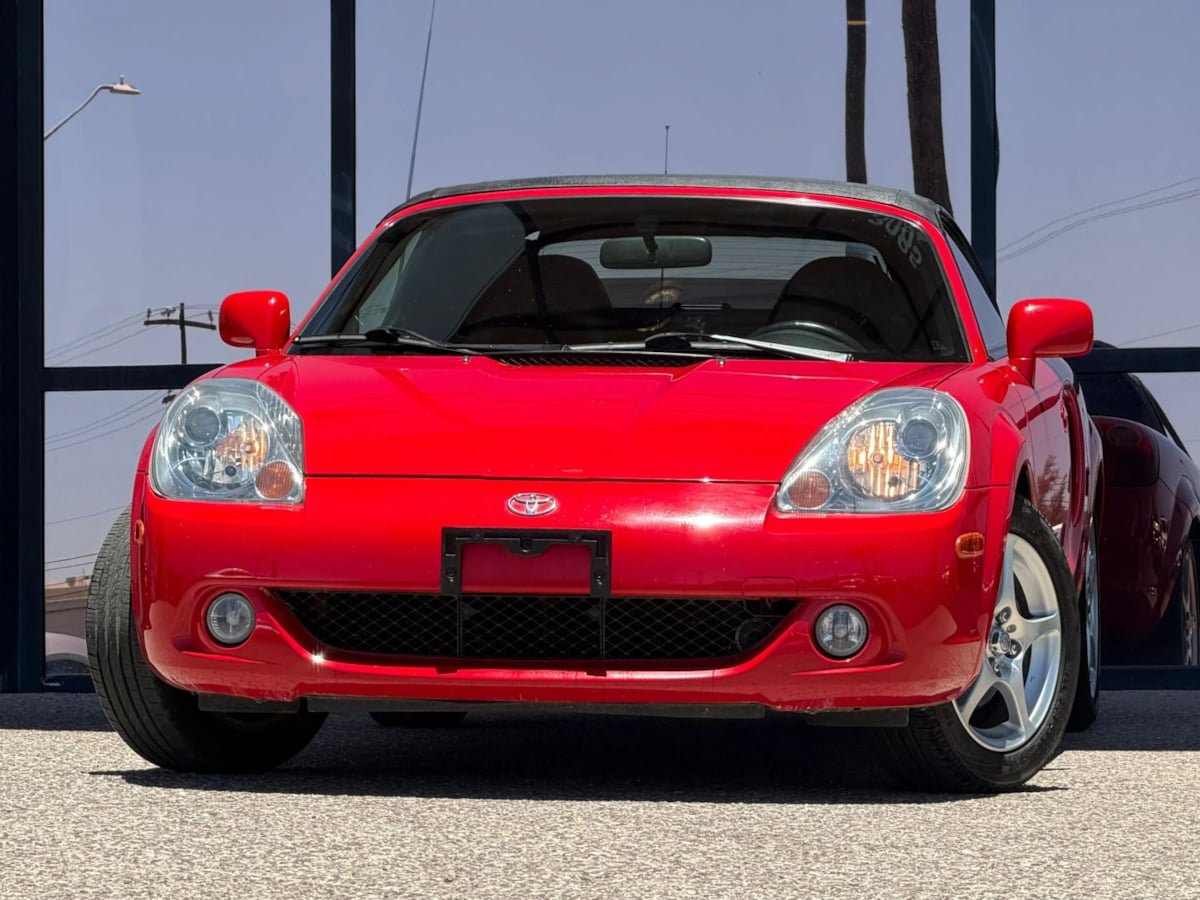 Used 2003 Toyota MR2 RWD image 48