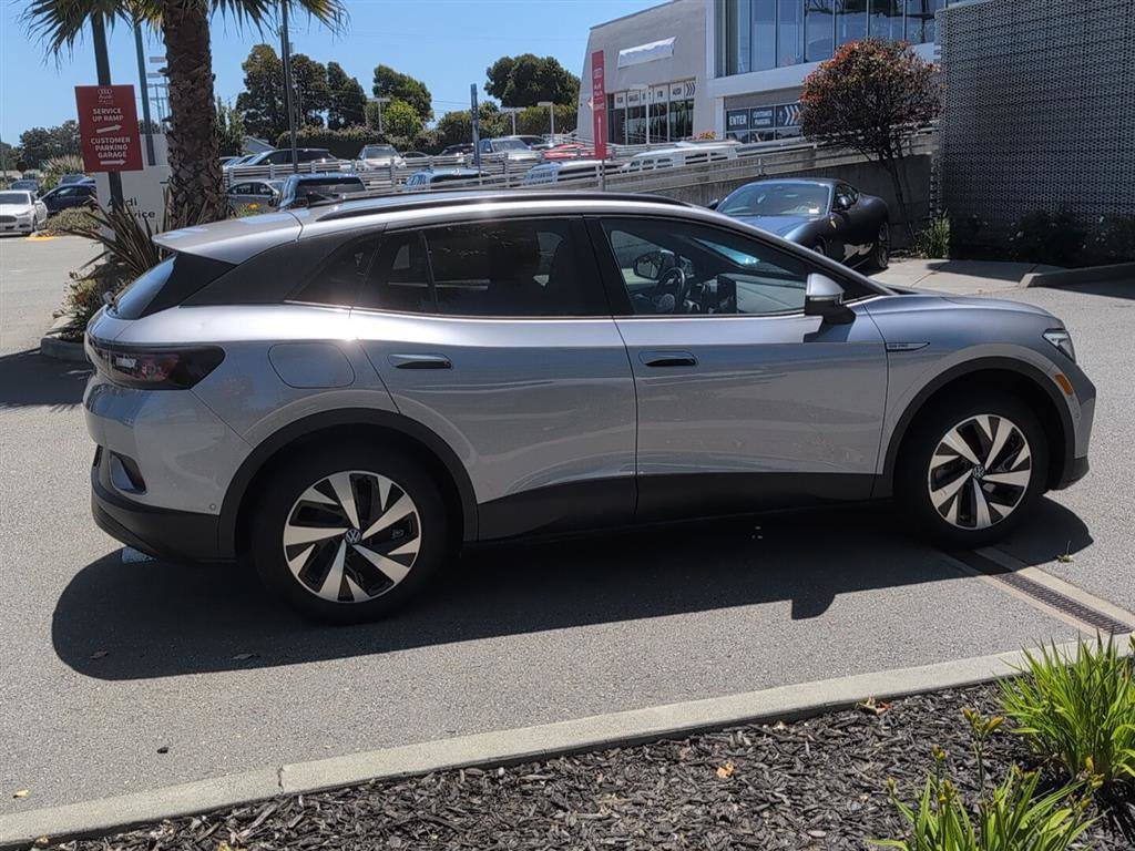 Used 2023 Volkswagen ID.4 Pro AWD/4WD image 5