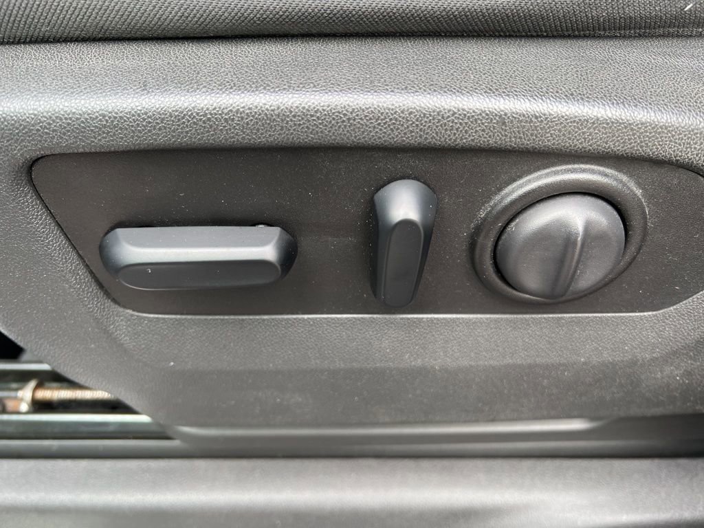 Used 2020 Chevrolet Silverado 1500 LT Trail Boss image 8