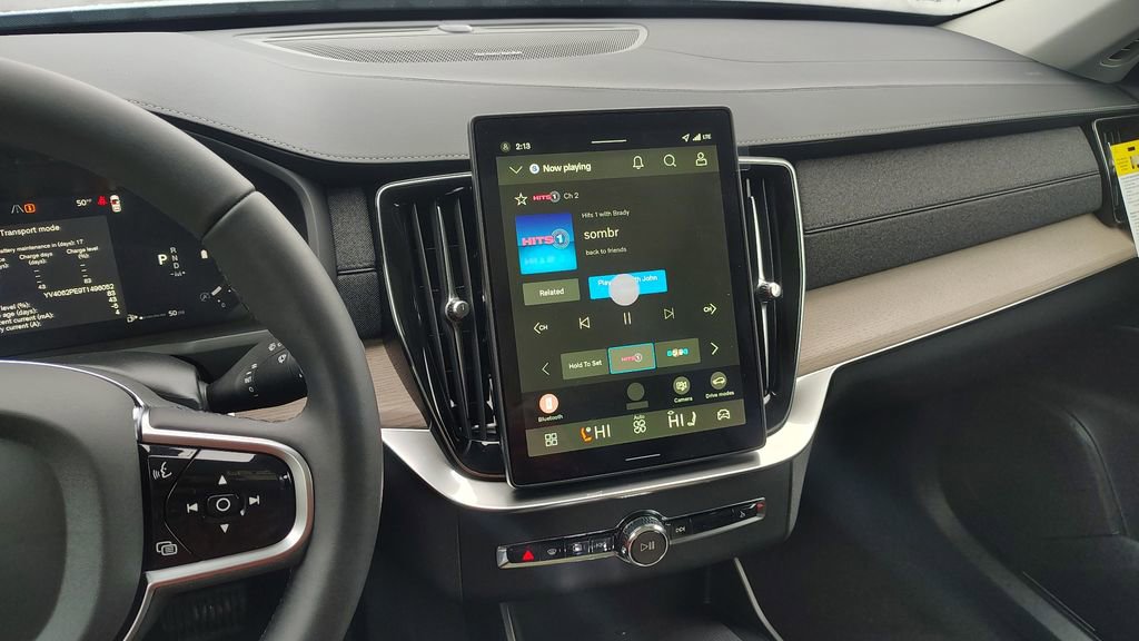 New 2026 Volvo XC90 B6 Plus image 18
