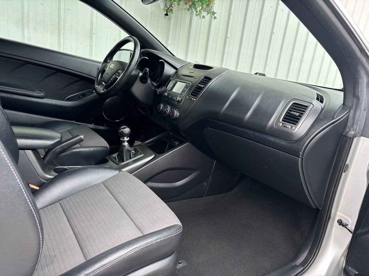 Used 2015 Kia Forte Koup SX FWD image 13