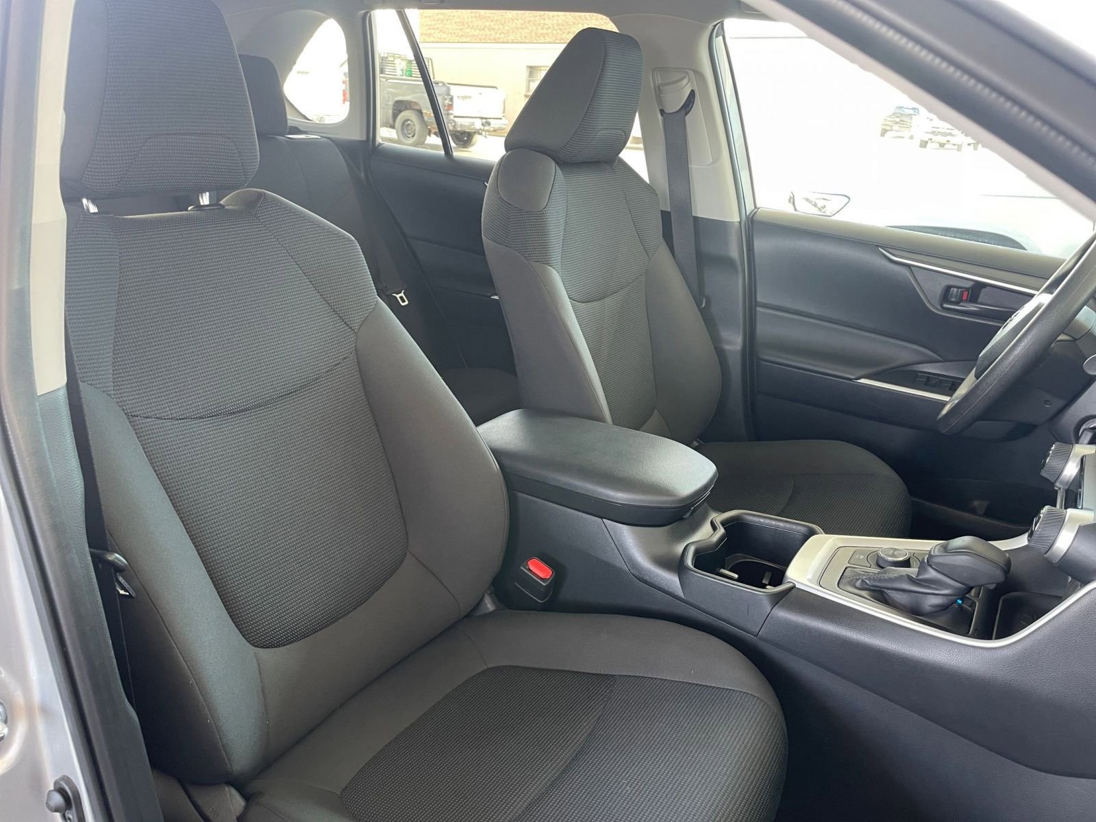 Used 2025 Toyota RAV4 LE image 35