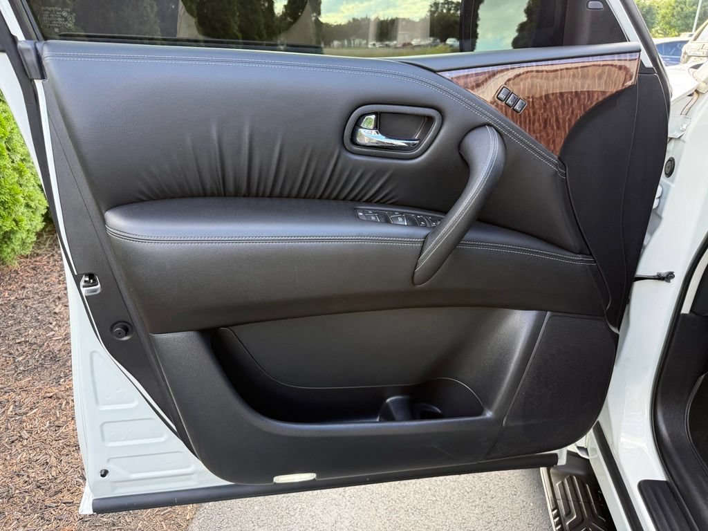Used 2019 Nissan Armada Platinum w/ Captain's Chairs Package RWD image 11