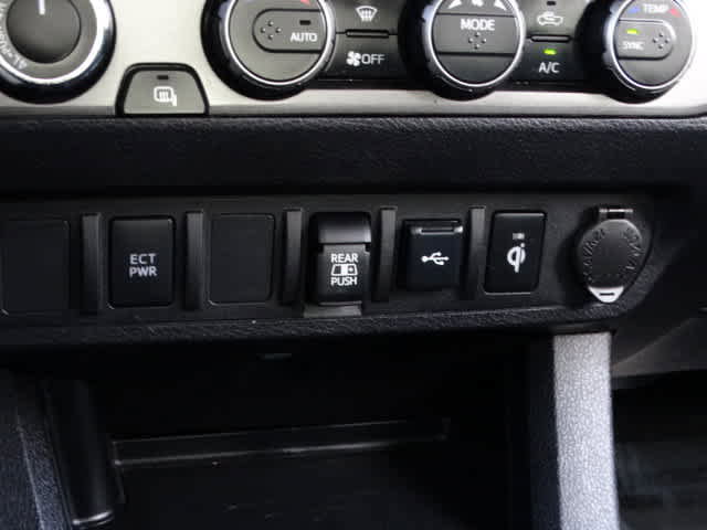 Certified 2023 Toyota Tacoma TRD Off-Road image 30