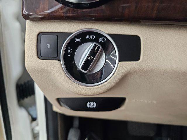 Used 2013 Mercedes-Benz GLK 350 2WD w/ Premium 1 Pkg image 18