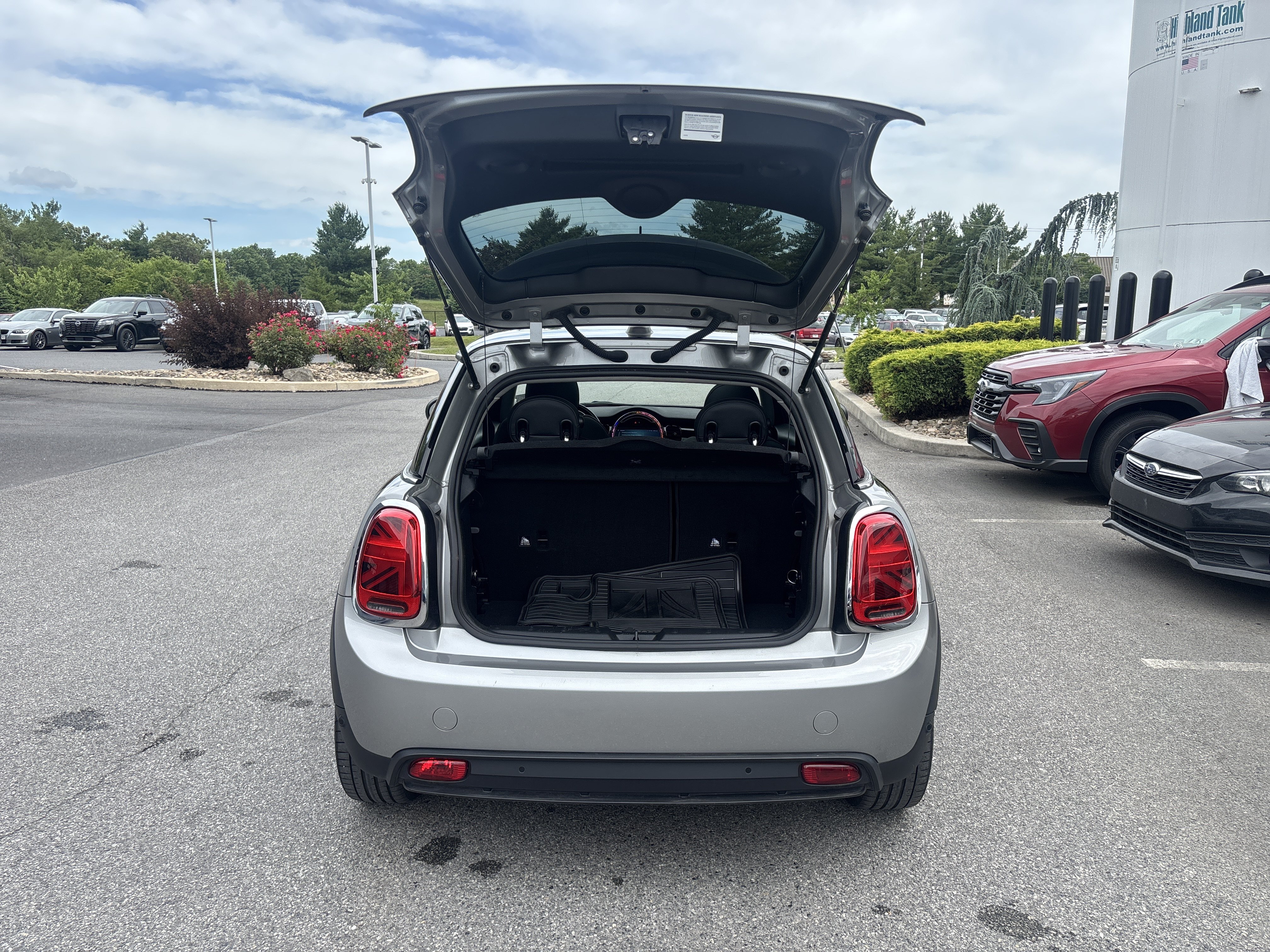 Used 2024 MINI Cooper SE FWD image 32