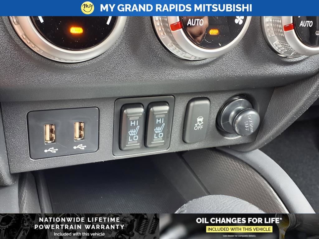New 2025 Mitsubishi Outlander Sport SE image 19