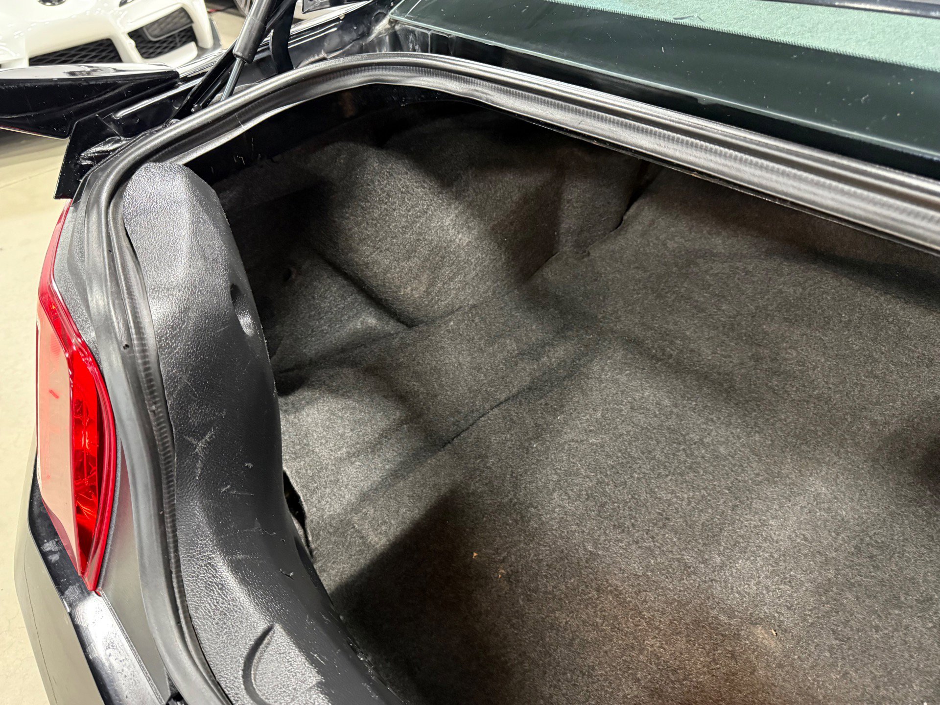 Used 2010 Ford Mustang GT image 41