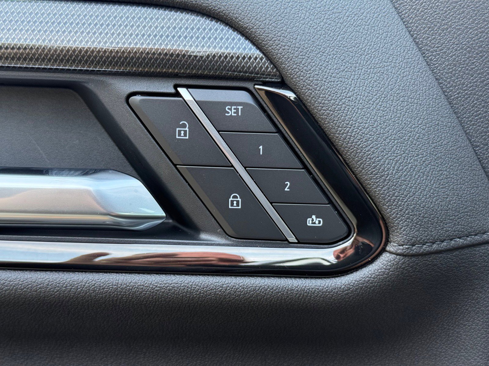 New 2026 GMC Sierra 2500 AT4 w/ AT4 Premium Plus Package image 11