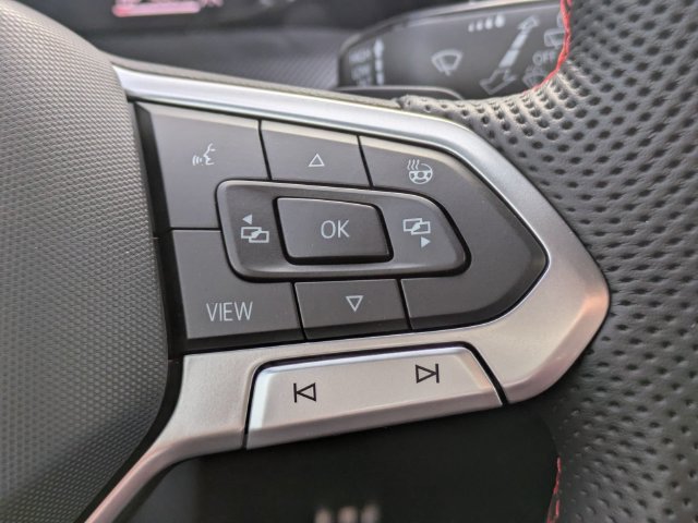 New 2026 Volkswagen GTI SE FWD image 26