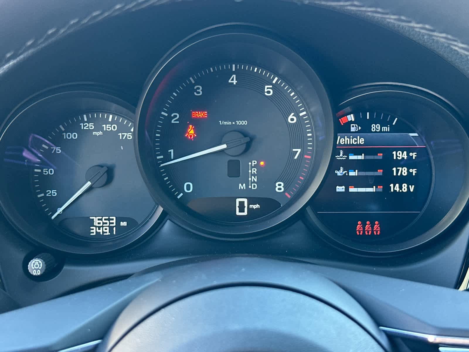 Certified 2025 Porsche Macan AWD/4WD image 28