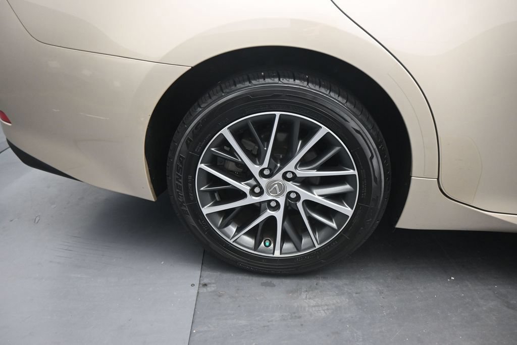 Used 2018 Lexus ES 350 w/ Luxury Package w/Wood Trim FWD image 24