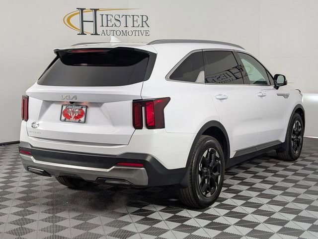 Used 2025 Kia Sorento S w/ Panoramic Sunroof Package image 7