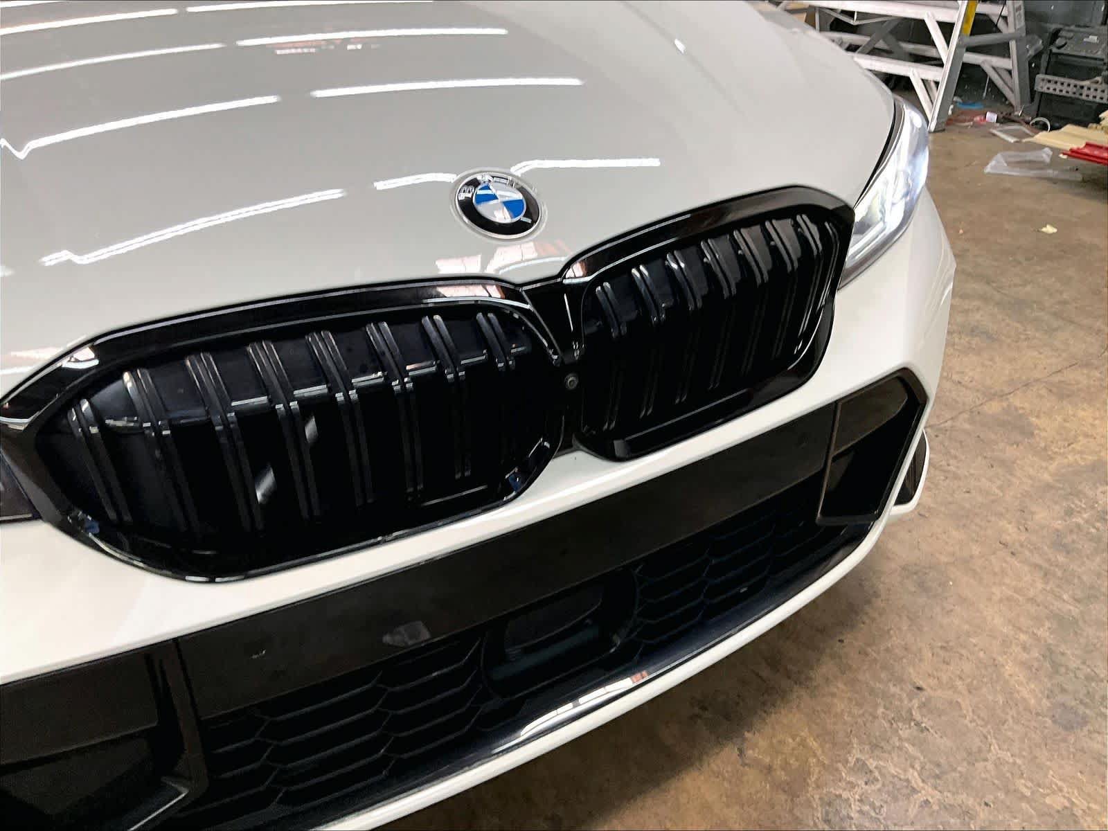 Used 2023 BMW 330i Sedan w/ M Sport Package RWD image 33