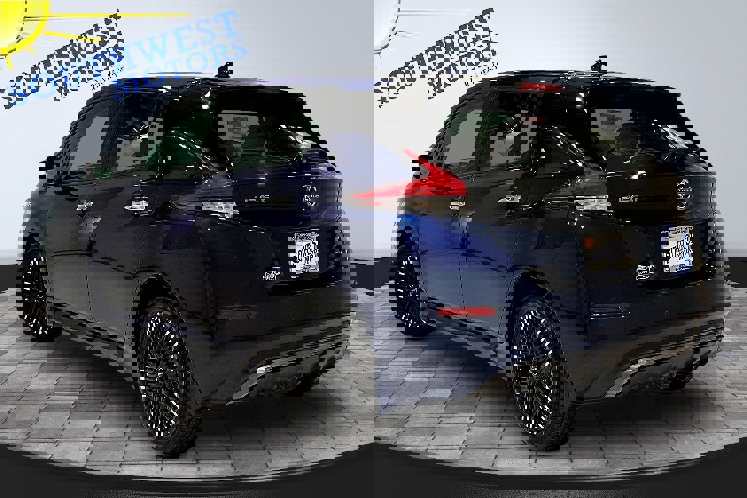 Used 2024 Nissan Leaf SV Plus image 4