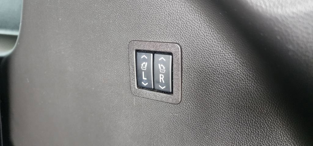 Used 2019 Buick Enclave Avenir image 26